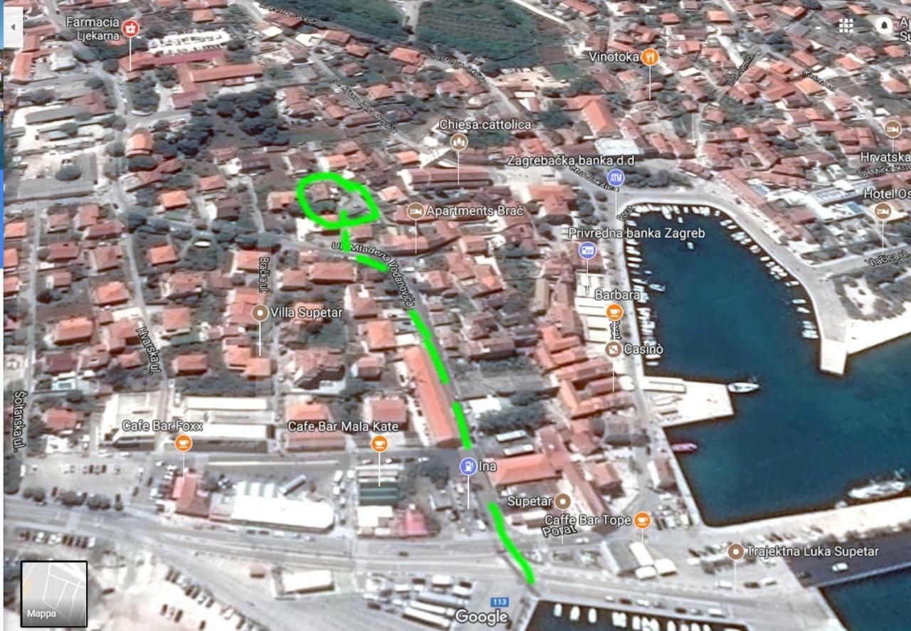 Apartman Mladenka Supetar Exterior foto
