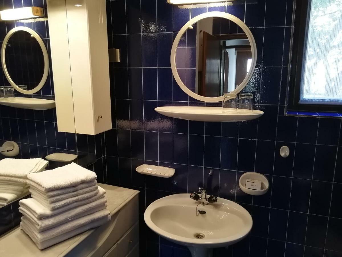 Apartman Mladenka Supetar Exterior foto